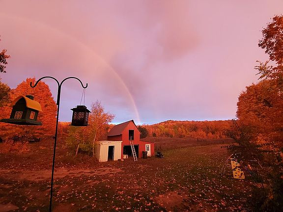 5th image of 2688 Valley Rd