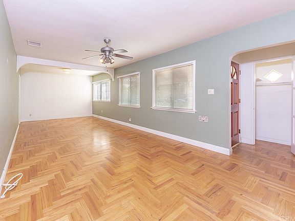 4th image of 6327 Kraft Ave