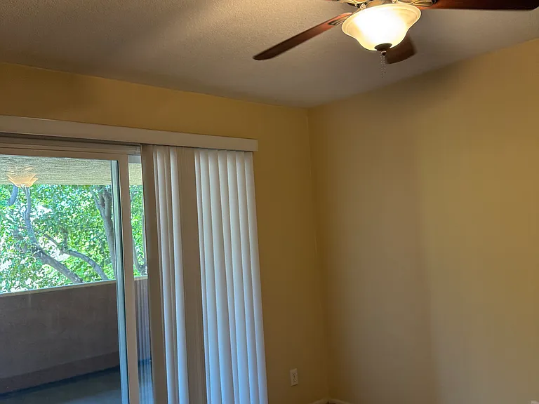 Amberwood Garden Apartments — Photo 23