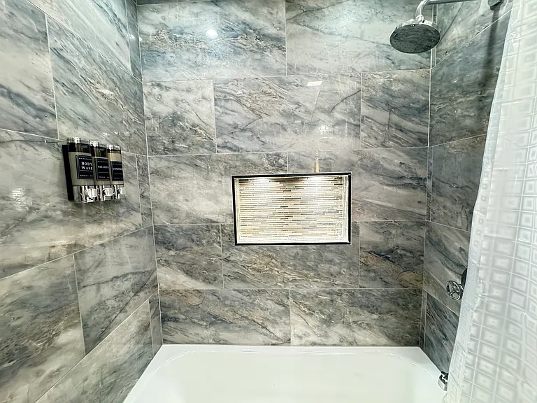 373 Penora St #1 — Photo 8