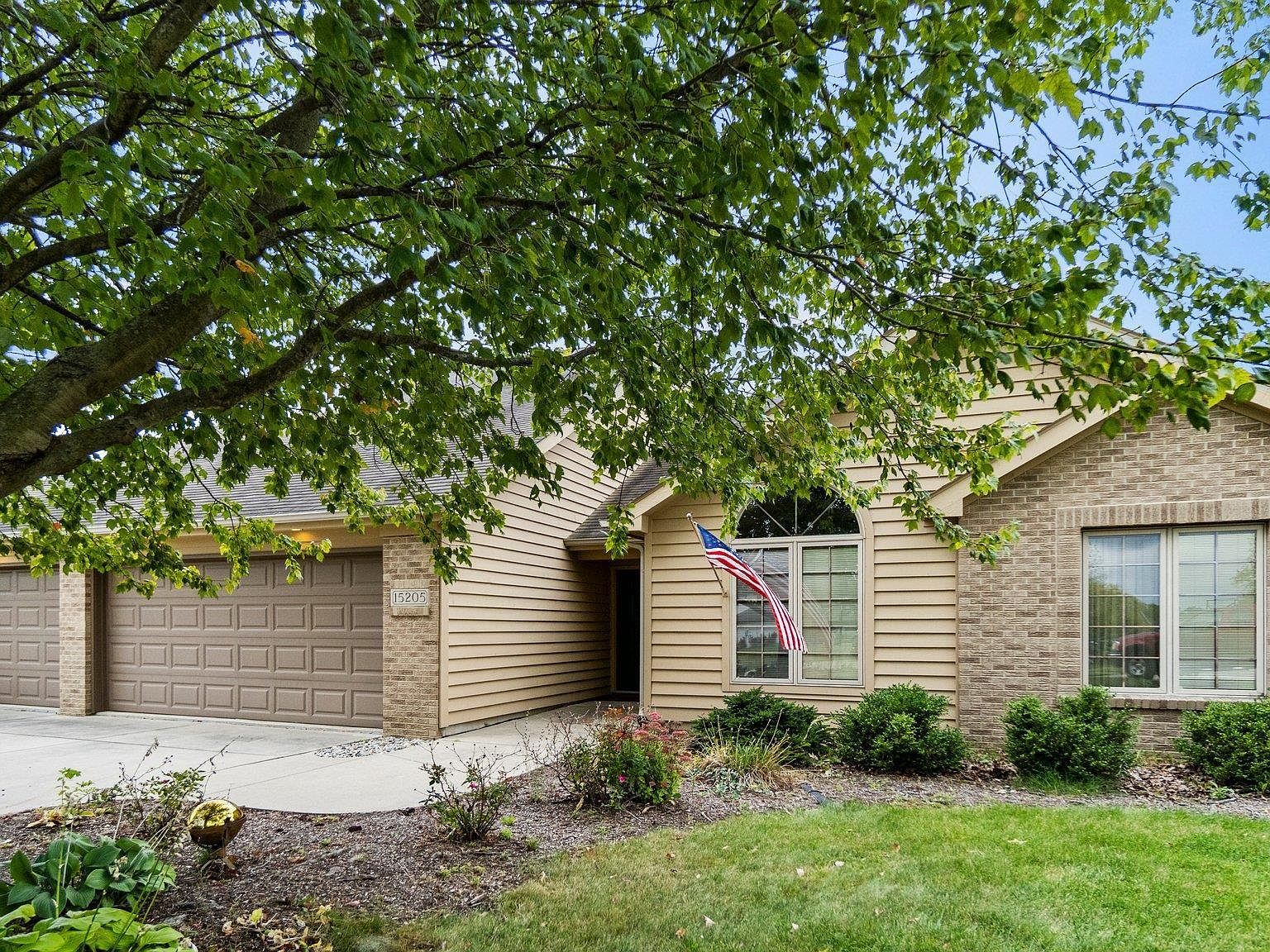 15205 Wild Meadow Pl, Leo, IN 46765 MLS 202335149 Zillow