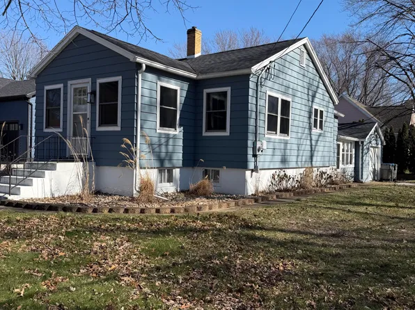 721 W Michigan St, New Buffalo, MI 49117