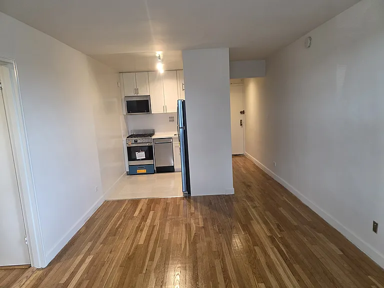 139-21 86th Ave #2J — Photo 5