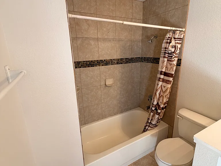 6665 Gatehouse Ln — Photo 26