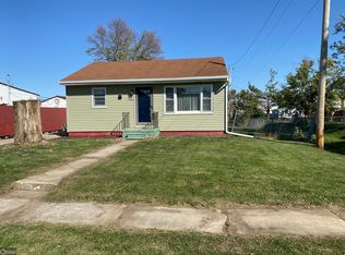 1226 Marshall Dr, Marshalltown, IA 50158