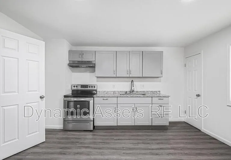 208 E Park St #A — Photo 1