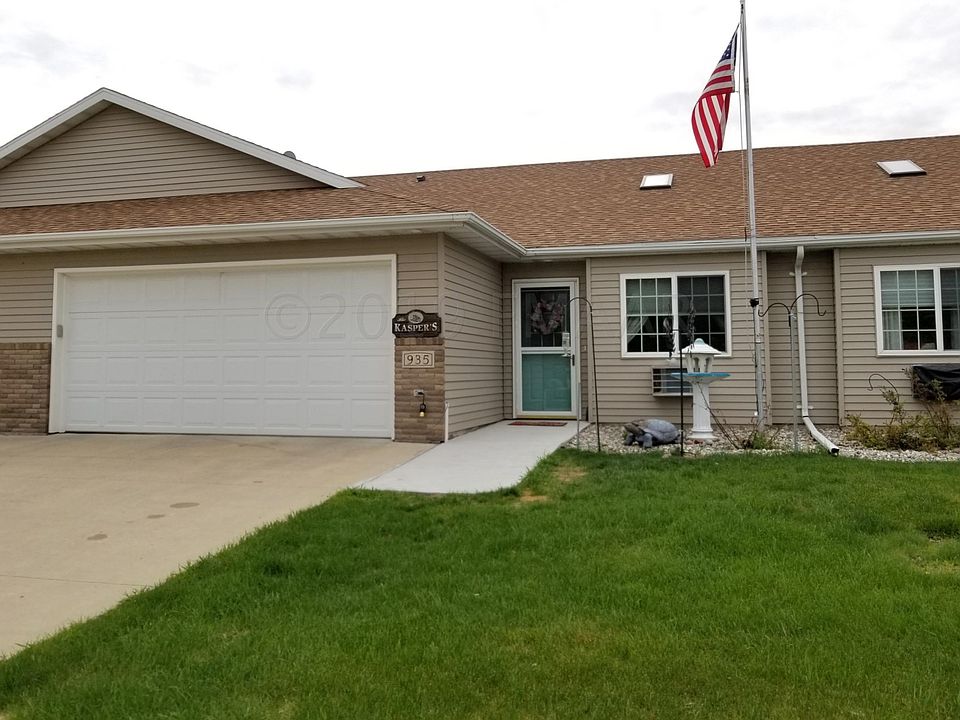 Rambler Townhome on Slab