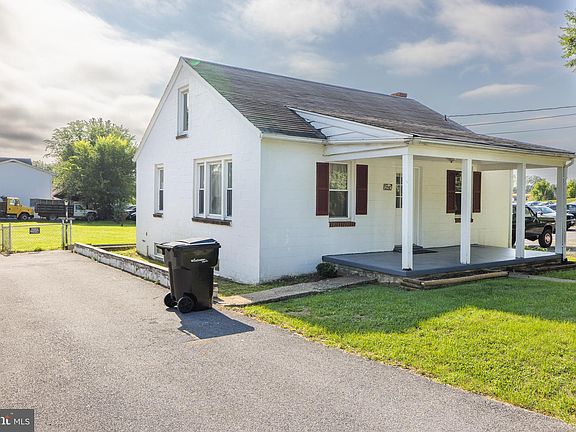 4th image of 2518 Hockman Ave