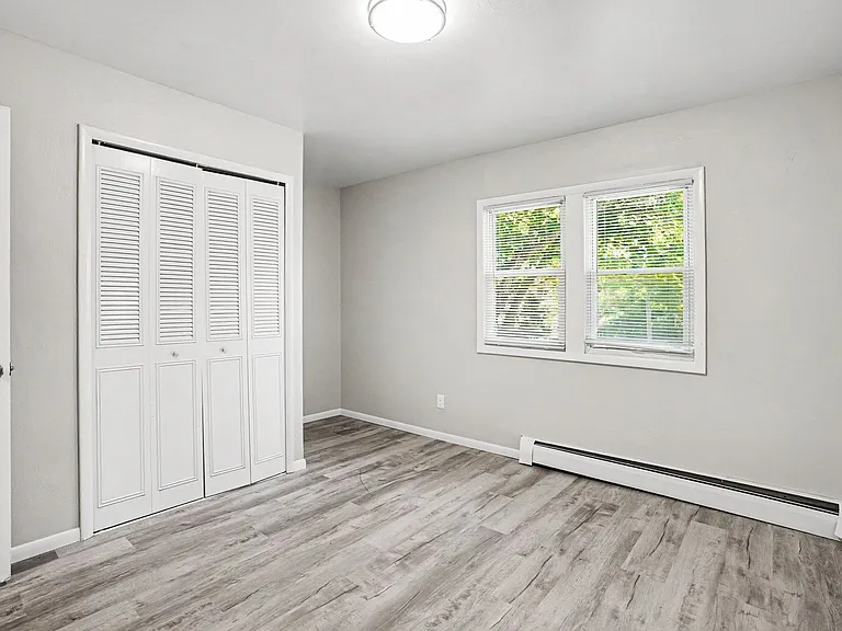 514-516 N Berkley St — Photo 5