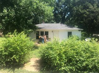 2562 12th Ave SW, Hickory, NC 28602