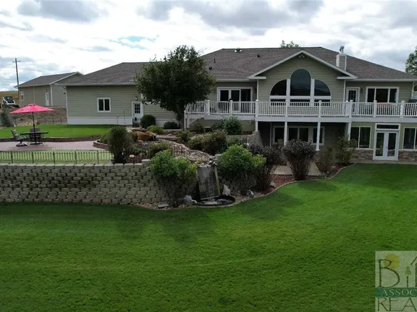 406 Country Club Rd, Glendive, MT 59330
