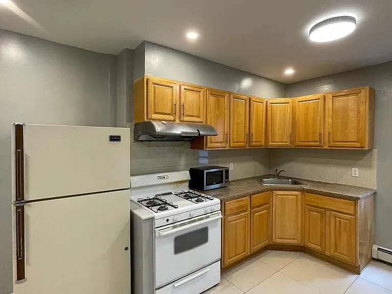 5214 4th Ave #2 — Photo 8
