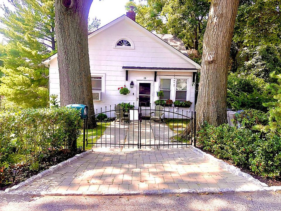 1st image of 15 Tunis Ave