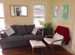 206 E 34th St APT B, Austin, TX 78705