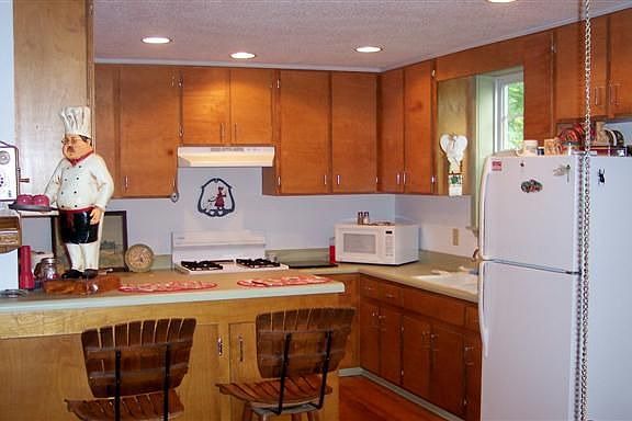 Large country kitchen