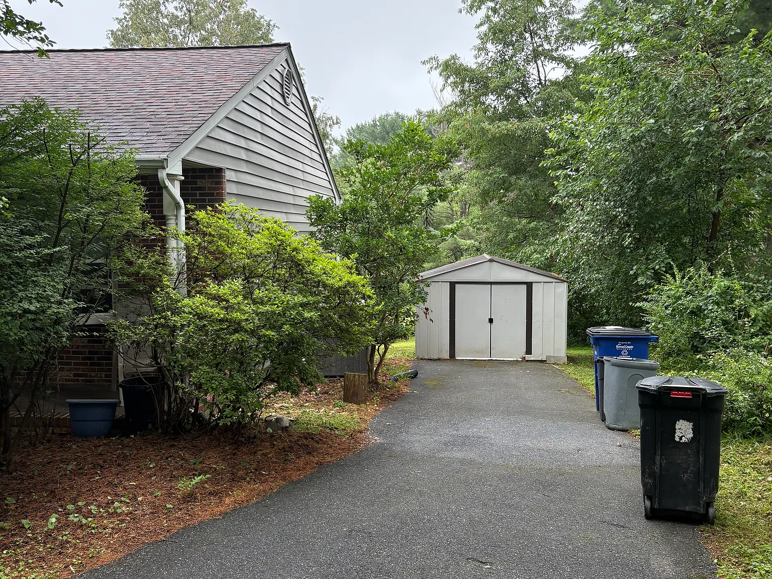 4 bed, 2.5 bath, 2256 sqft, $3,500 — Photo 4