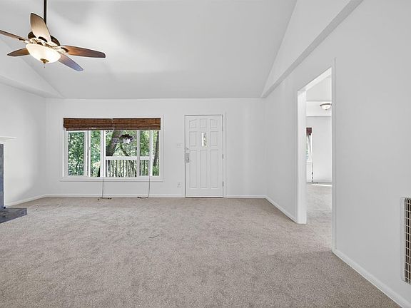 5th image of 10661 Woodside Drive