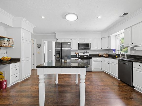 4th image of 136 Culpepper Rd