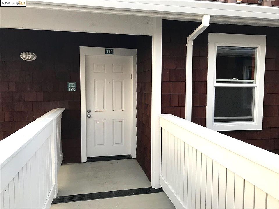 1st image of 170 Bayside Ct