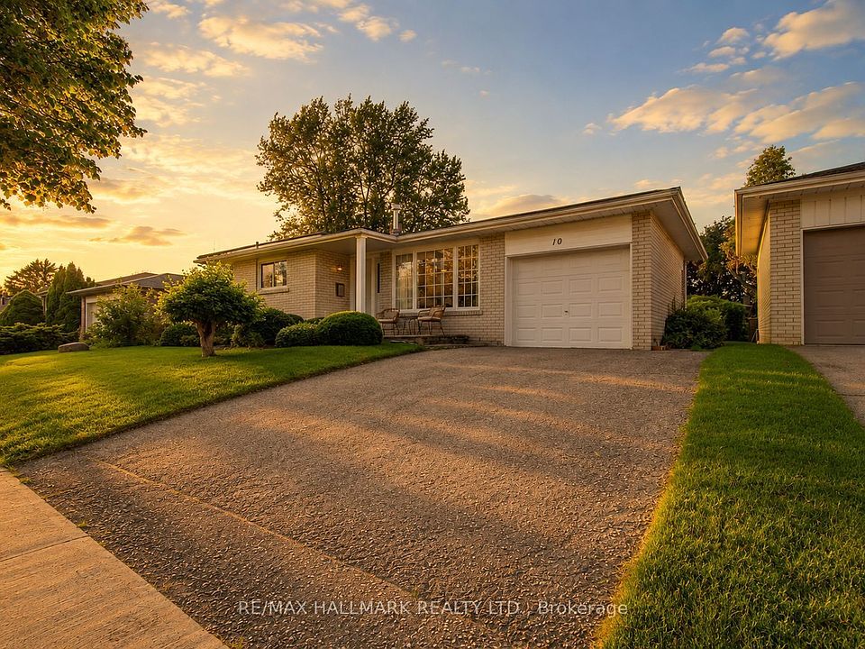 1st image of 10 Cockburn Dr