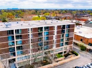 1043 S York Rd APT 503, Bensenville, IL 60106