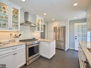 6015 Mayfair Ln, Alexandria, VA 22310