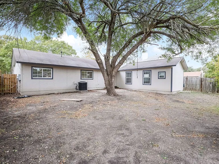 2730 Bear Springs Dr — Photo 26