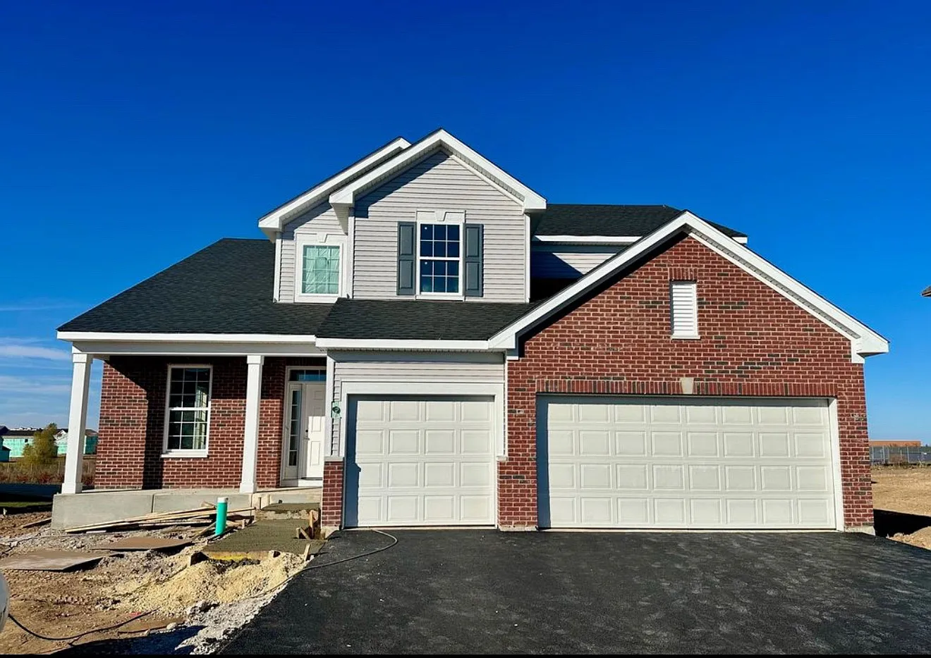 Kentwood Dr, Hampshire — Photo 1