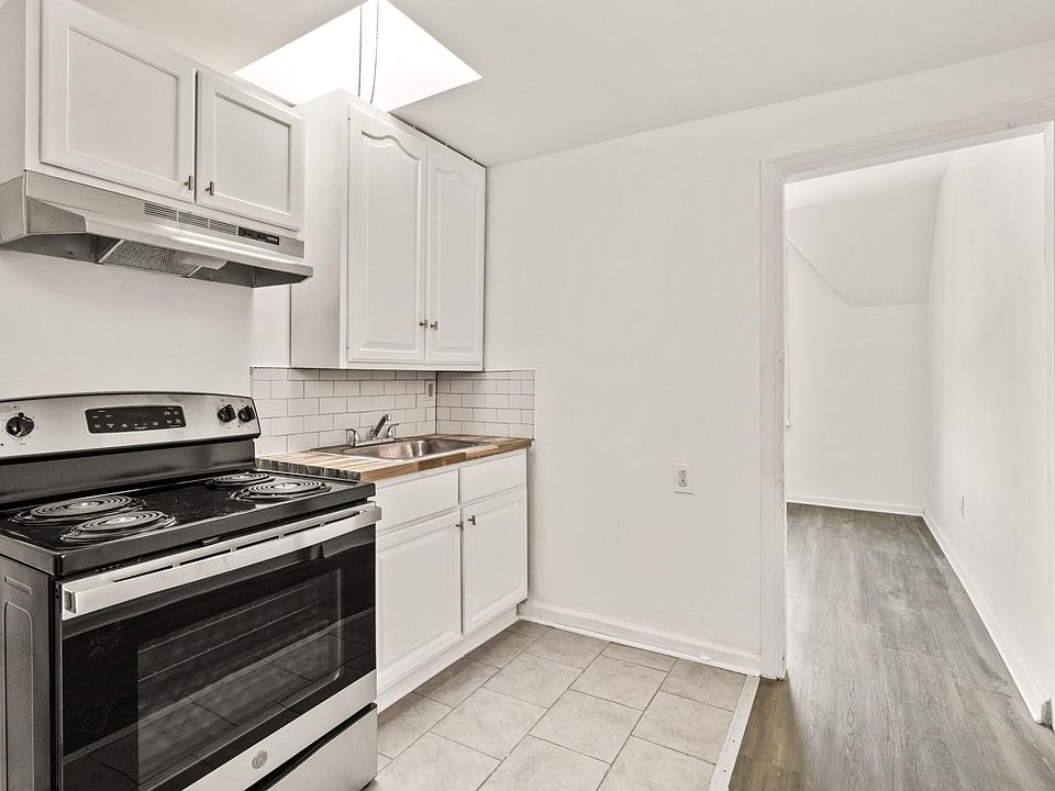 1st image of 5-4230 Chestnut St #5