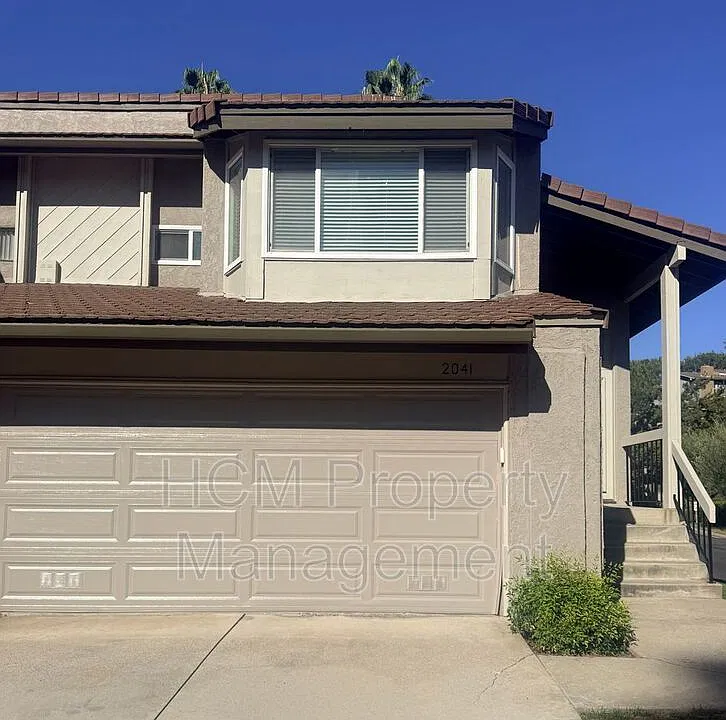 2041 Woodbriar Ct