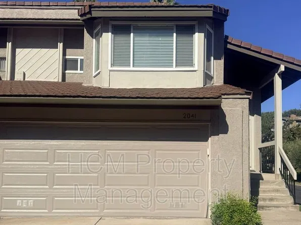 2041 Woodbriar Ct, Fullerton, CA 92831