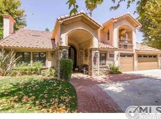 18619 Rosita St, Tarzana, CA 91356