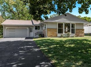 2007 Whitehall Rd, Rockford, IL 61107