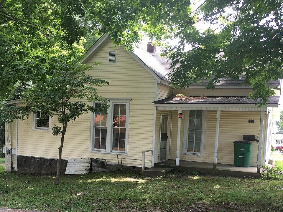 1st image of 808 Pearl St