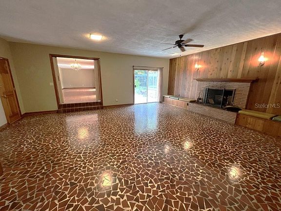 4th image of 106 SW 38th St
