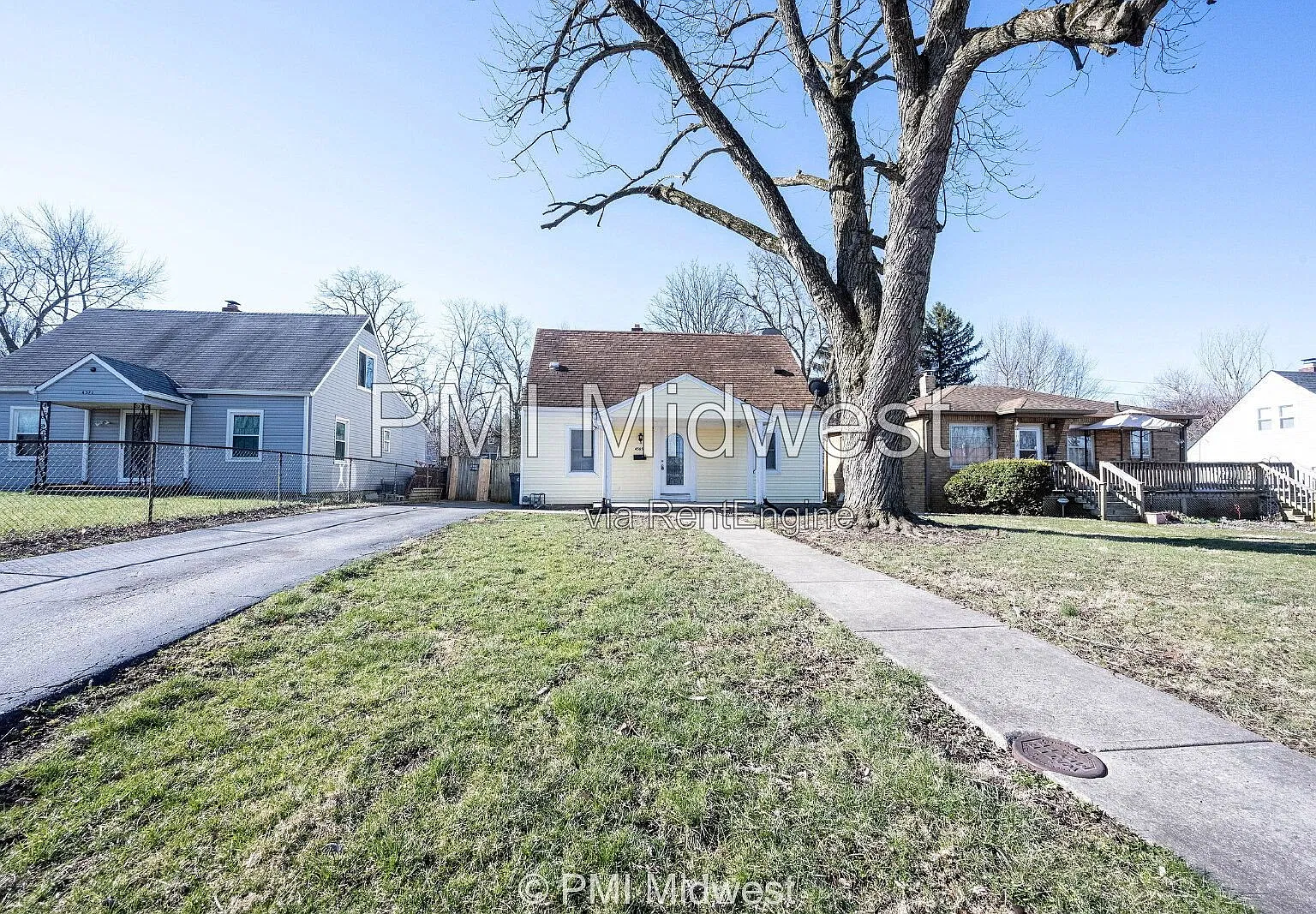 3 bed, 1.0 bath, 1440 sqft, $1,350 — Photo 2