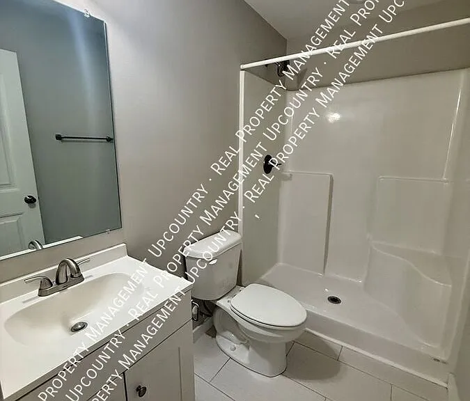 499 Textile Rd — Photo 10