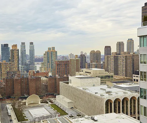 Sold by Brown Harris Stevens | media 21