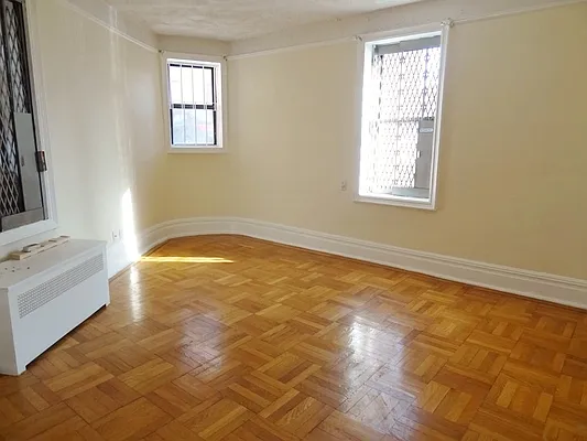 Rented by Olympic CIty Real Estate | media 9