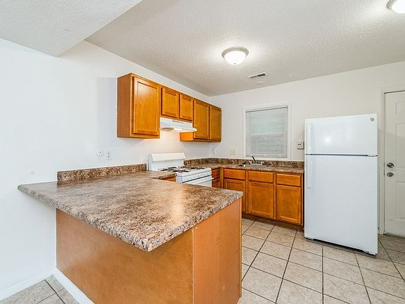 3rd image of 5816 W 38th St #5920-3