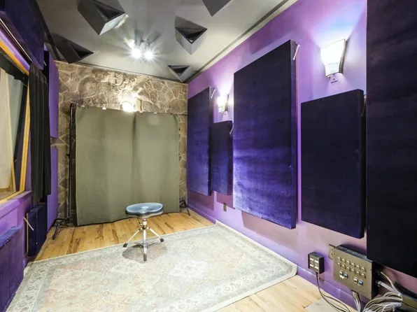 514 Monastery Place image 8 of 46