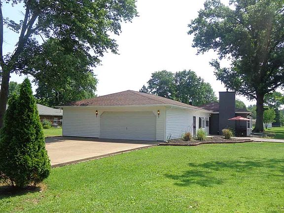3rd image of 2900 Cottage Dr