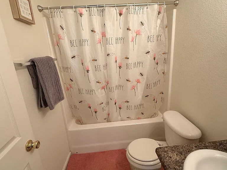 Lunar Ave — Photo 10