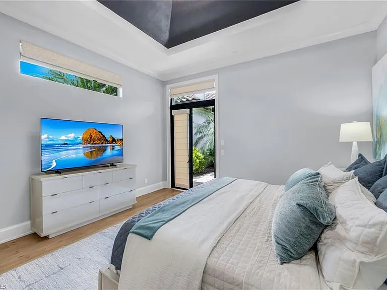 16448 Talis Park Dr — Photo 17