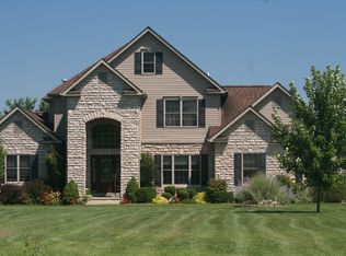 6152 Fairway Dr NW, Carroll, OH 43112