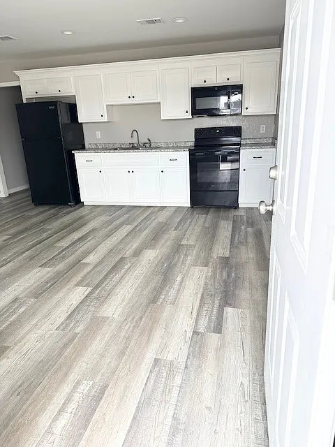 1 bed, 700 sqft, $750 — Photo 2