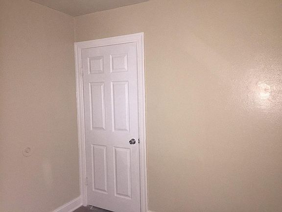 2nd image of 620 W Saint Johns Ave
