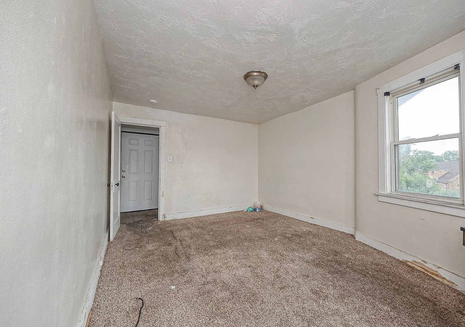 2361 Brownsville Road — Photo 4