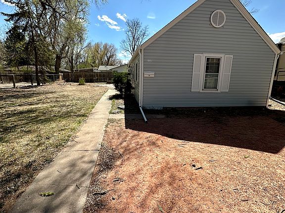 2nd image of 1217 Maple St