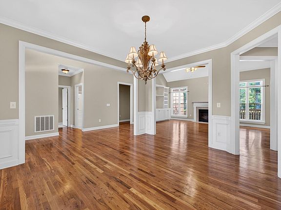 4th image of 206 Abercorn Way